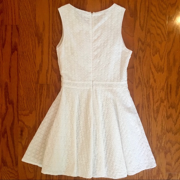 Forever 21 small white eyelet  print dress - Picture 3 of 5